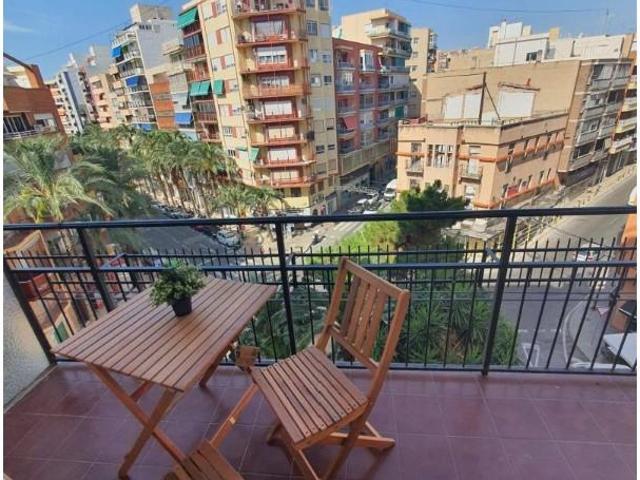 Apartamento en venta Alicante