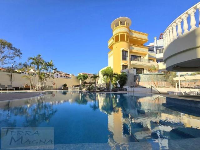 Apartamento en venta Arona