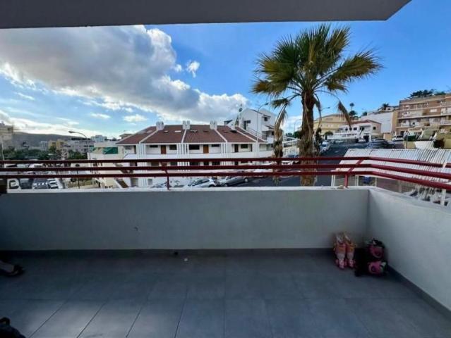 Apartamento en venta Arona