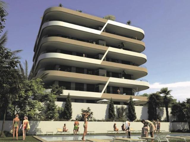 Apartamento en venta Arenales del sol