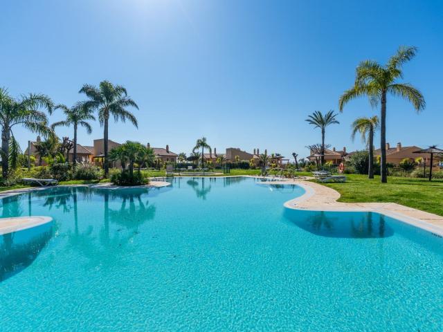 Apartamento en venta. Benahavis
