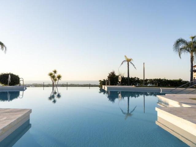 Apartamento en venta Benahavís