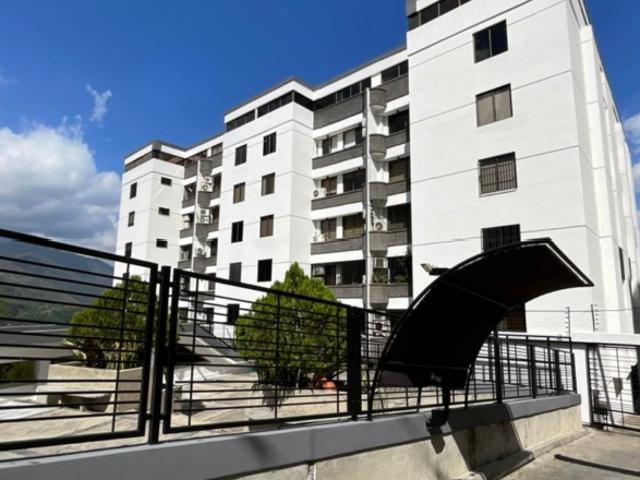 Apartamento en Venta Caracas Urb. Miranda | 125m² 4 p/e. Gym