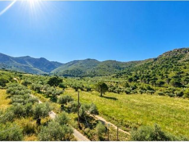 Apartamento en venta con gran terraza y vistas despejadas en Mas Oliva, Roses