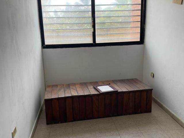 Apartamento en venta conj los Manglares VE56 032ZT YRIV