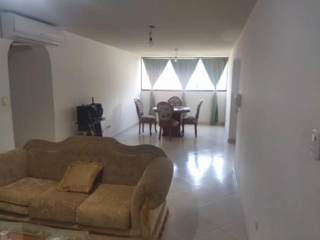 Apartamento en Venta Conj.Residencial Valle Arriba Mañongo CG 7454055