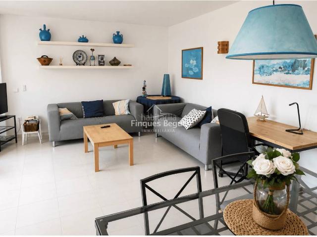 Apartamento en venta en Tamariu Costa Brava. Apartamento con licencia turística en Tamariu, Palafrugell. Apartamentos.