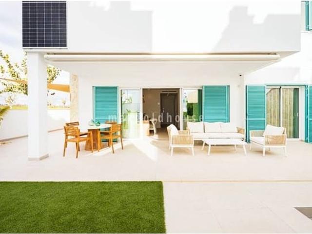 Apartamento en venta en Torre de la Horadada, Alicante Costa Blanca