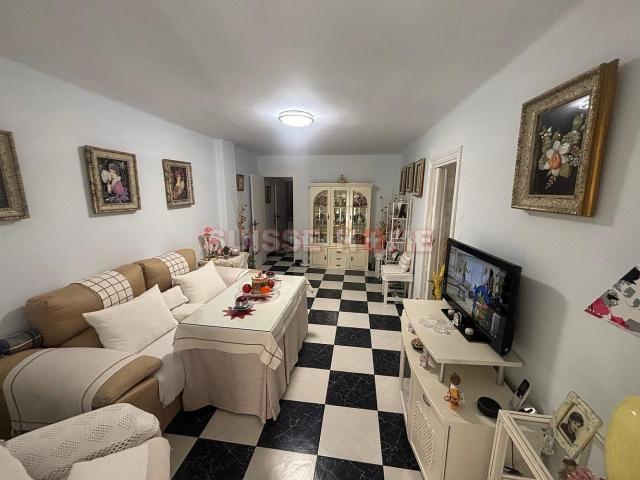Apartamento en venta en Torre del Mar, Centro. Bonito piso en el centro de Torre del Mar. Apartamentos Torre del.