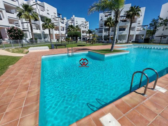 Apartamento en venta en Torre Pacheco, Terrazas de la Torre Golf. Se vende ático luminoso en Terrazas de la Torre Golf con terraza y vistas despejadas. Apartamentos Torre.