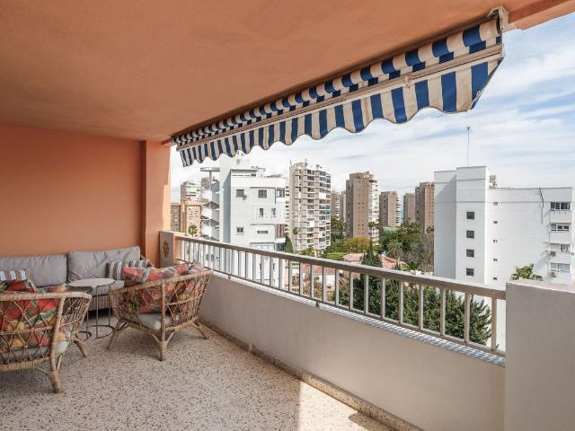 Apartamento en venta en Torremolinos, El Bajondillo. Apartamento en venta en Torremolinos, 2 dormitorios. Apartamentos.
