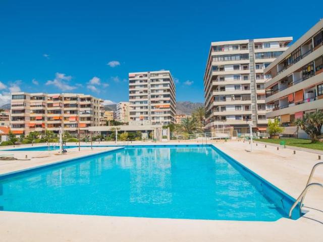 Apartamento en venta en Torremolinos, El Bajondillo. Apartamentos.