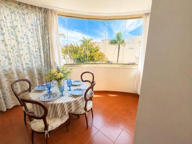 Apartamento en venta en Torremolinos, La Carihuela Los Nidos. Tu apartamento junto al mar, listo para disfrutar. Apartamentos.
