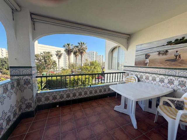 Apartamento en venta en Torremolinos, La Carihuela Los Nidos. Oportunidad en La Carihuela. Apartamentos.