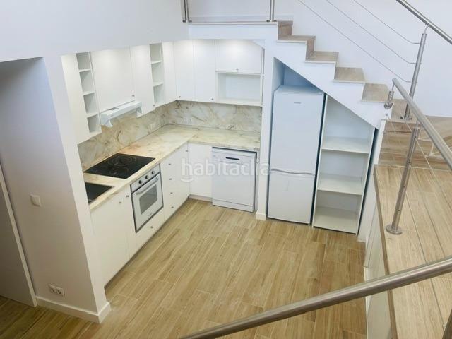 Apartamento en venta en Torremolinos, Manantiales Estación de Autobuses. Fantástico Apartamento Duplex a Estrenar en el corazón de Torremolinos. Apartamentos.