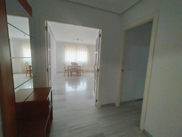 Apartamento en venta en Torremolinos, Manantiales Estación de Autobuses. Piso en Venta Amplio y Moderno en el Corazón de Torremolinos. Apartamentos.