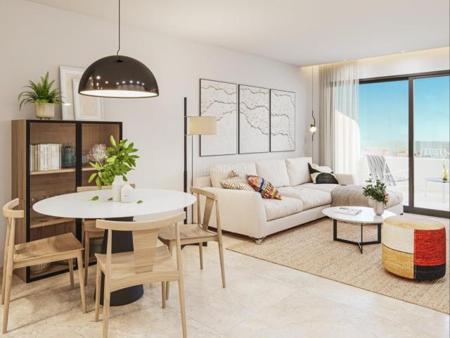 Apartamento en venta en Torrevieja, Avenida Habaneras Curva de Palangre. Os presentamos estenbspcomplejo situado en el centro denbspTorrevieja, con una ubicación privilegiada a 300 metros andando a.