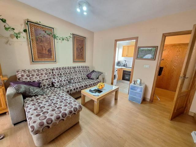 Apartamento en venta en Torrevieja, Avenida Habaneras Curva de Palangre. Acogedor Apartamento en Torrevieja, Ideal para Inversión. Apartamentos.