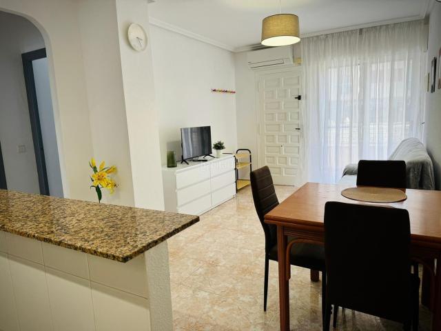 Apartamento en venta en Torrevieja, Avenida Habaneras Curva de Palangre. Apartamento acogedor en Torrevieja 139.900. Apartamentos.