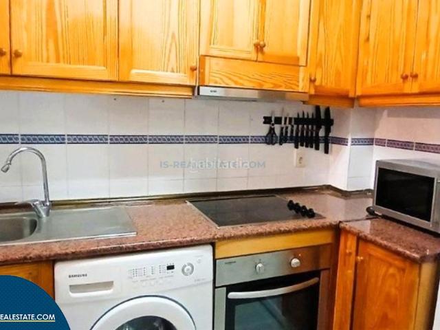 Apartamento en venta en Torrevieja, Avenida Habaneras Curva de Palangre. Apartamento con piscina comunitaria, en la provincia de Alicante, en la ciudad de Torrevieja, en la zona de Playa del Cura. 2.