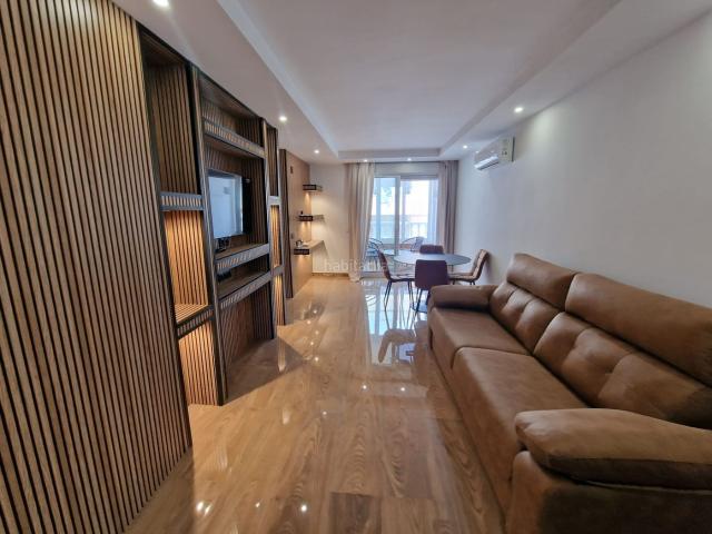 Apartamento en venta en Torrevieja, Avenida Habaneras Curva de Palangre. APARTAMENTO DE LUJO REFORMADO A 150 METROS DE PLAYA LOS LOCOS. Apartamentos.