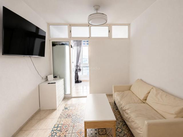 Apartamento en venta en Torrevieja, Avenida Habaneras Curva de Palangre. APARTAMENTO EN VENTA EN TORREVIEJACARACTERIacuteSTICAS PRINCIPALESApartamento35 msup2 construidos1ordf plantaAscensor1.