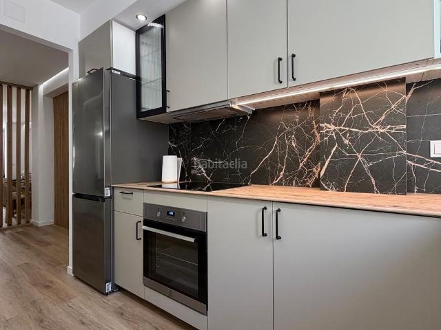 Apartamento en venta en Torrevieja, Avenida Habaneras Curva de Palangre. Apartamentos.