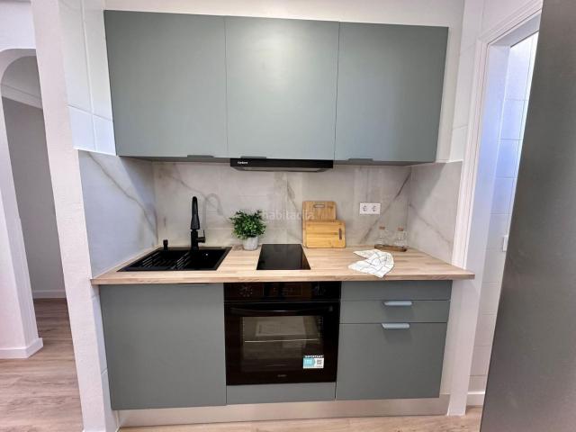 Apartamento en venta en Torrevieja, Avenida Habaneras Curva de Palangre. Apartamentos.