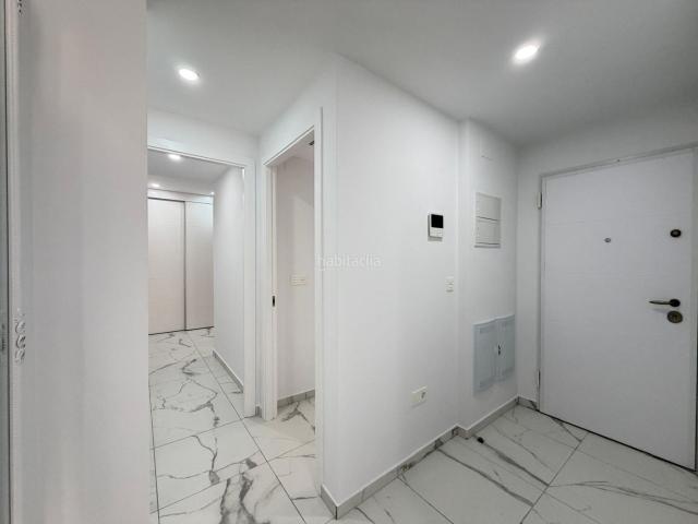 Apartamento en venta en Torrevieja, Avenida Habaneras Curva de Palangre. Apartamentos.
