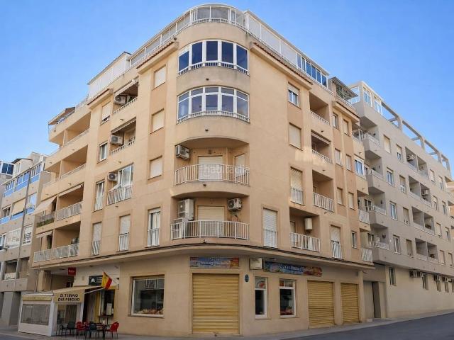 Apartamento en venta en Torrevieja, Avenida Habaneras Curva de Palangre. Apartamentos.