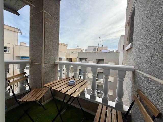 Apartamento en venta en Torrevieja, Avenida Habaneras Curva de Palangre. Apartamentos.
