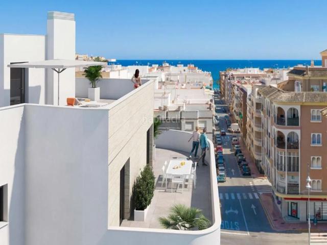 Apartamento en venta en Torrevieja, Avenida Habaneras Curva de Palangre. Apartamentos.