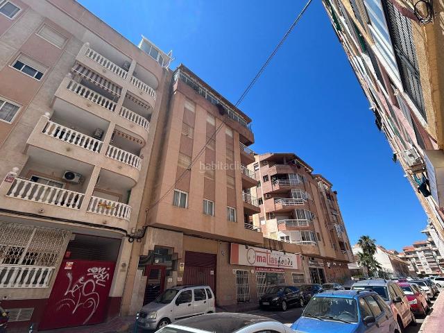 Apartamento en venta en Torrevieja, Avenida Habaneras Curva de Palangre. Apartamentos.