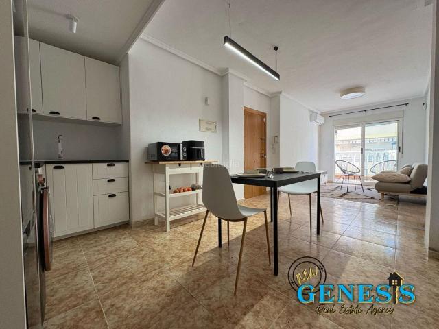 Apartamento en venta en Torrevieja, Avenida Habaneras Curva de Palangre. Apartamentos.