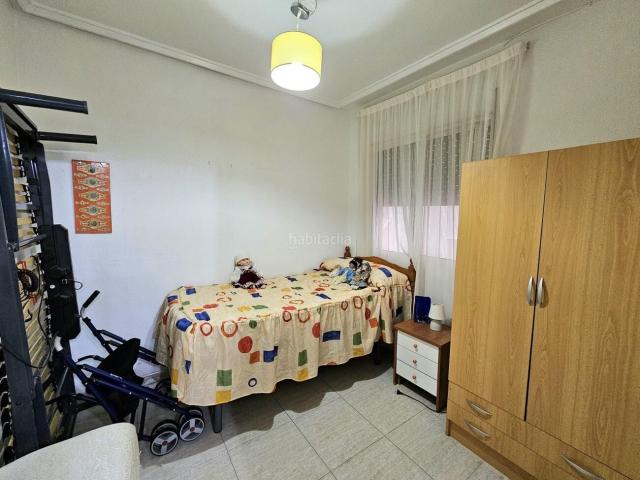 Apartamento en venta en Torrevieja, Avenida Habaneras Curva de Palangre. GRAN APARTAMENTO EN TORREVIEJA 2 HAB, 1 BAÑO. Apartamentos.