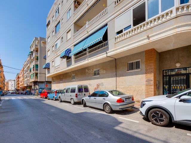 Apartamento en venta en Torrevieja, Avenida Habaneras Curva de Palangre. Piso luminoso y espacioso!. Apartamentos.