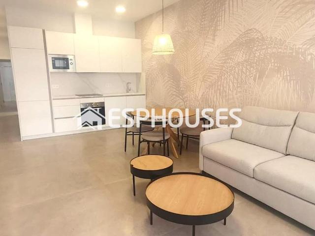 Apartamento en venta en Torrevieja, Avenida Habaneras Curva de Palangre. Vivienda nueva a estrenar a 700 m de la Playa de Los Locos entrada independiente y piscina. Apartamentos.