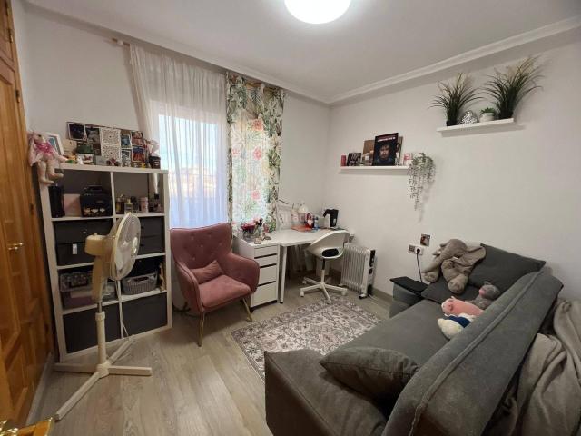 Apartamento en venta en Torrevieja, Aguas Nuevas. AGUAS NUEVAS TORREVIEJA Apartamento en tercera planta con vistas al mar. Apartamentos.