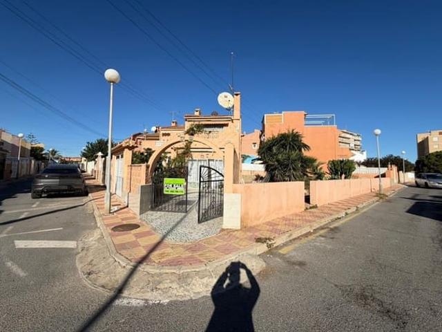Apartamento en venta en Torrevieja, Alicante Costa Blanca