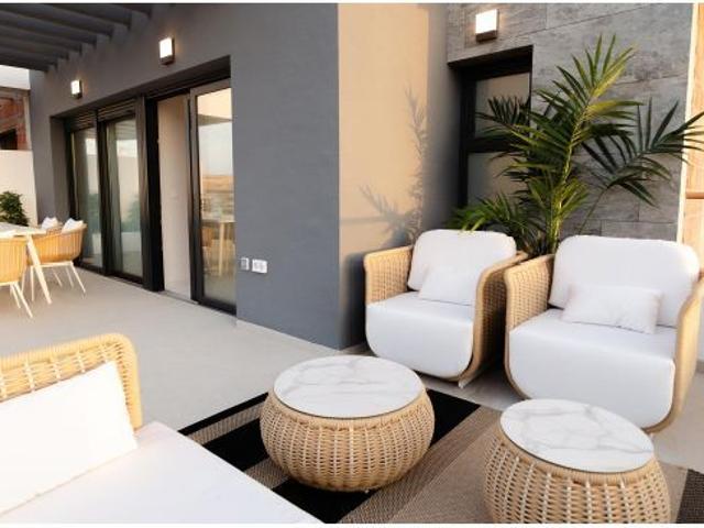 Apartamento en Venta en Torrevieja, Alicante