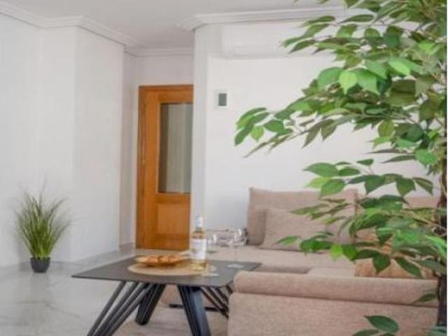 Apartamento en Venta en Torrevieja, Alicante