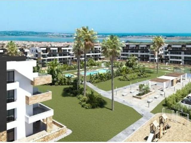 Apartamento en Venta en Torrevieja, Alicante