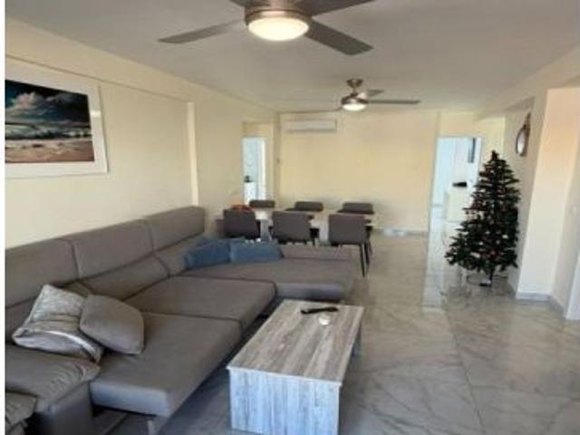 Apartamento en Venta en Torrevieja, Alicante