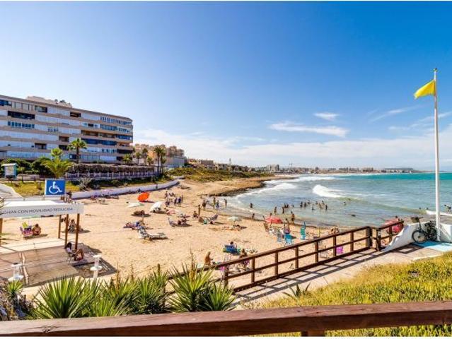 Apartamento en Venta en Torrevieja, Alicante