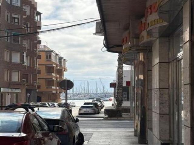 Apartamento en Venta en Torrevieja, Alicante