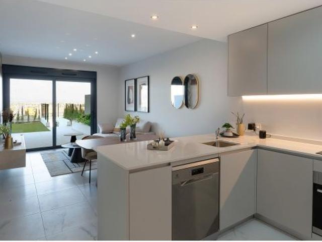 Apartamento en Venta en Torrevieja, Alicante