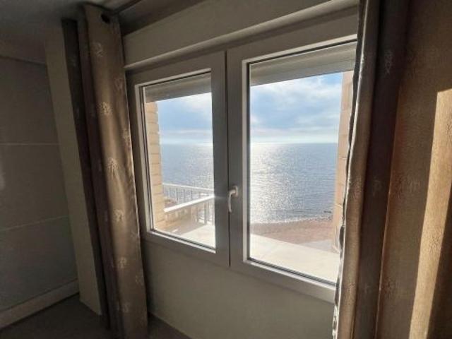 Apartamento en Venta en Torrevieja, Alicante