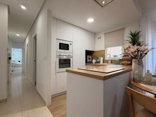 Apartamento en Venta en Torrevieja, Alicante