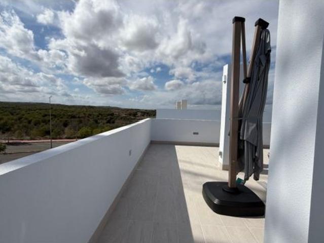 Apartamento en Venta en Torrevieja, Alicante