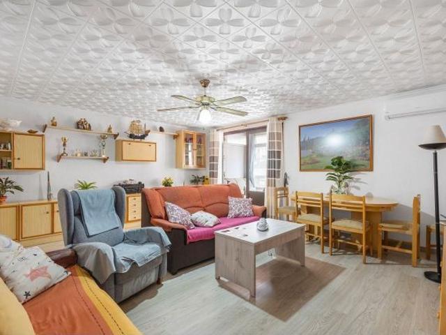 Apartamento en Venta en Torrevieja, Alicante